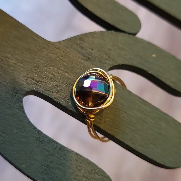 Gold Tone Iridescent Bead Wire Wrapped Ring, Size 7 - Picture 5 of 11